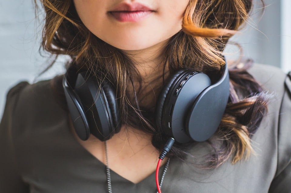 headphones for college students